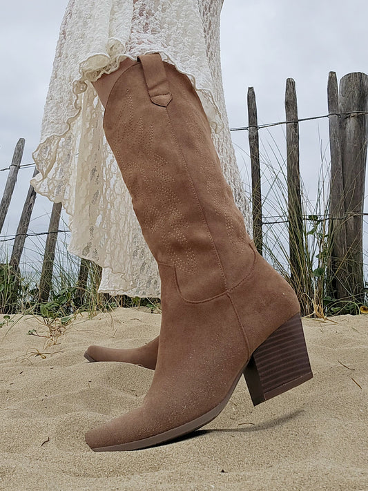 Bottes santiags brodées Camel