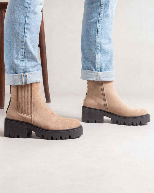Boots femme semelle crantée – détail imprimé léopard arrière Beige