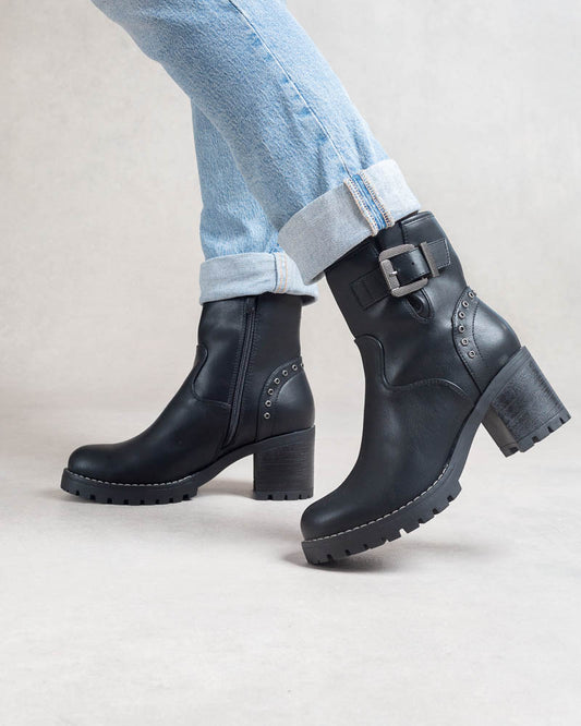 Boots biker femme à boucle et rivets Noir