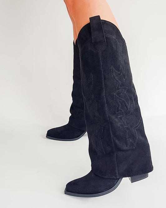 Bottes Santiags chaussettes brodées noir