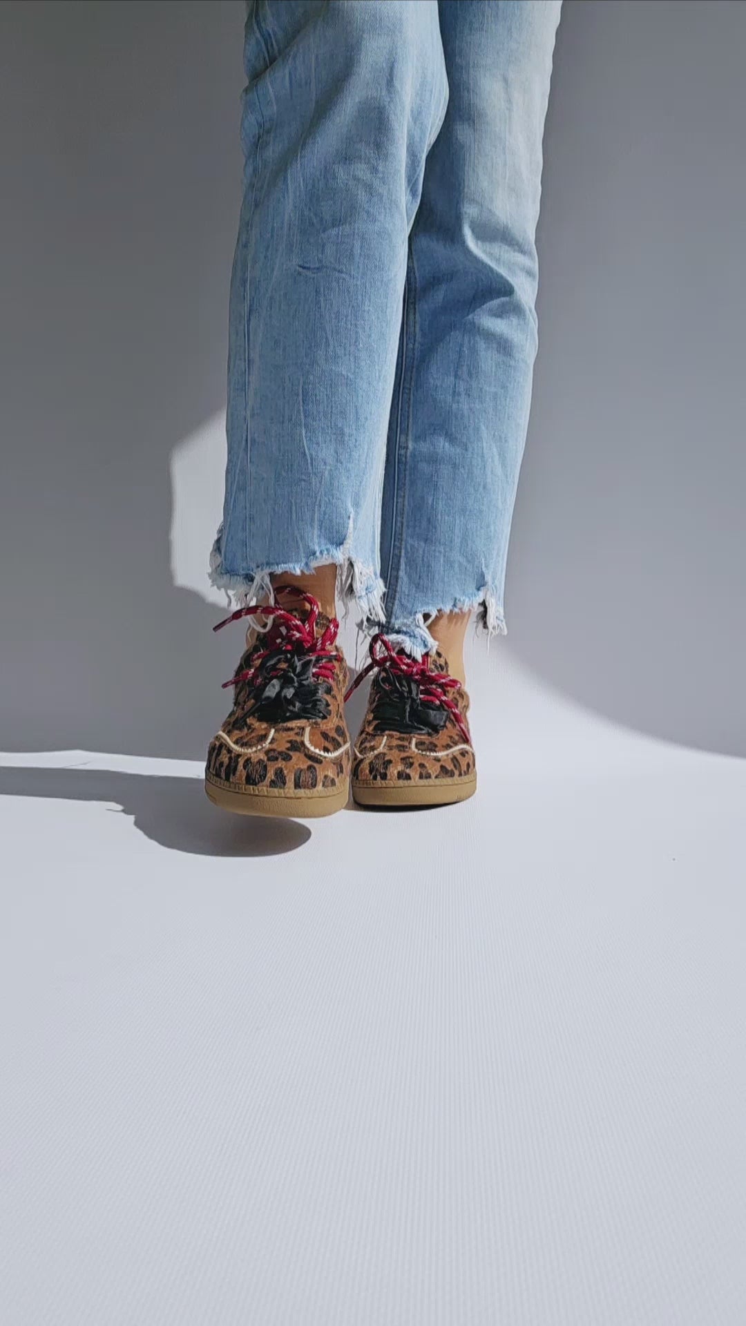 Baskets Léo | Sasa x Vanessa Wu