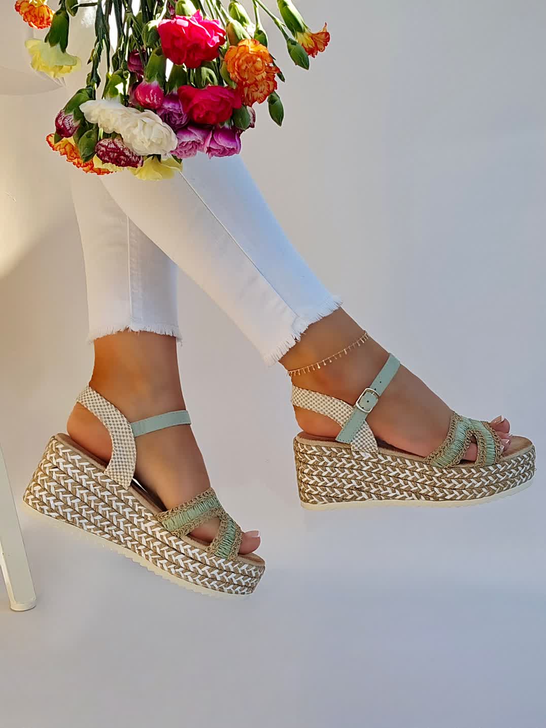 Espadrilles Compensées bride H Brodée Vert – Sandrillonchaussures