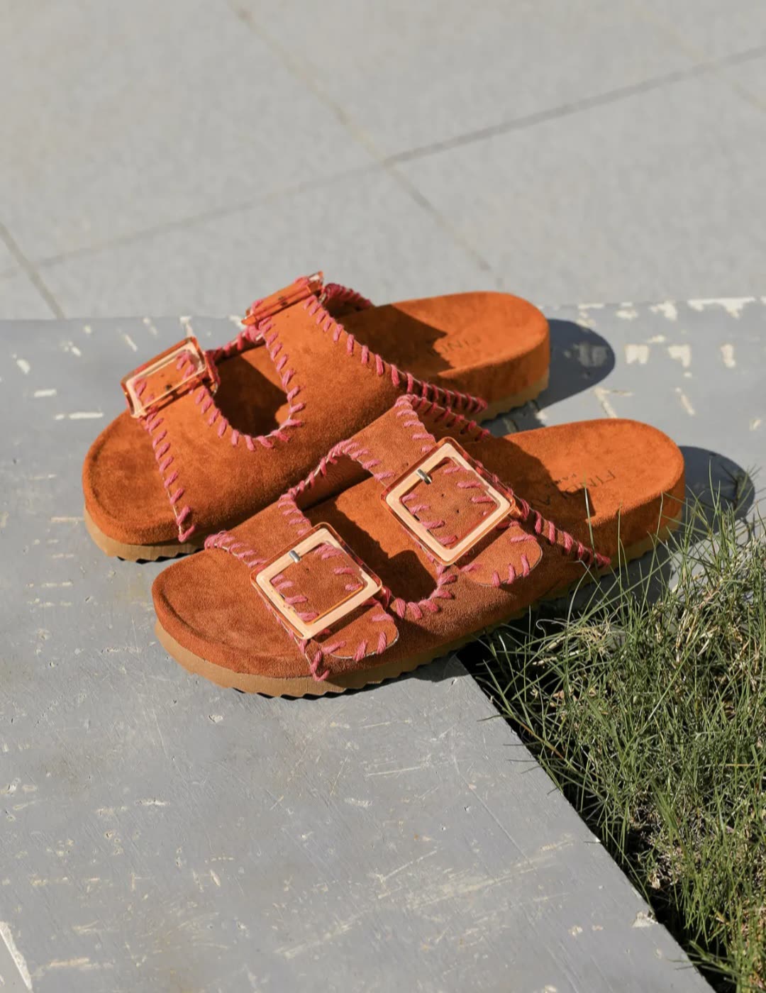 Mules doubles brides coutures Camel