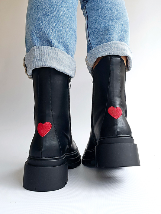 Boots chelsea Noir détails coeur