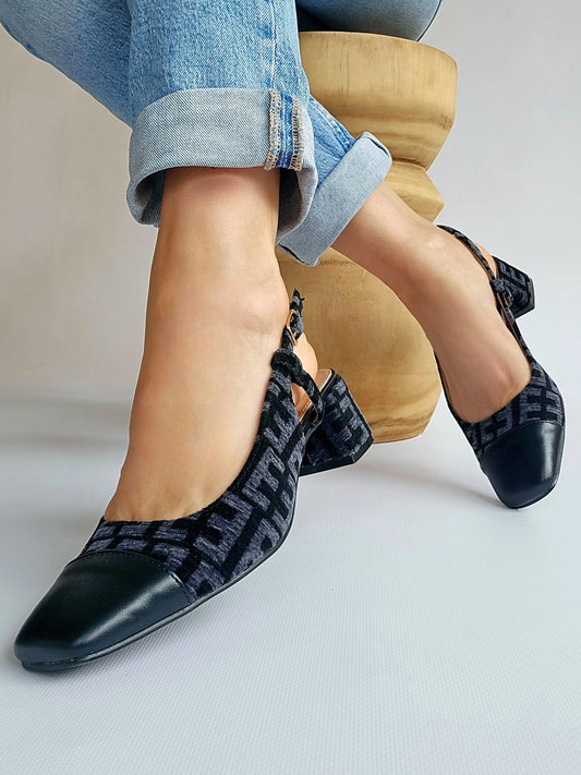 Escarpins slingback petit talon motif velours Noir