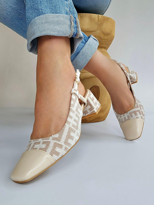 Escarpins slingback petit talon motif velours Beige