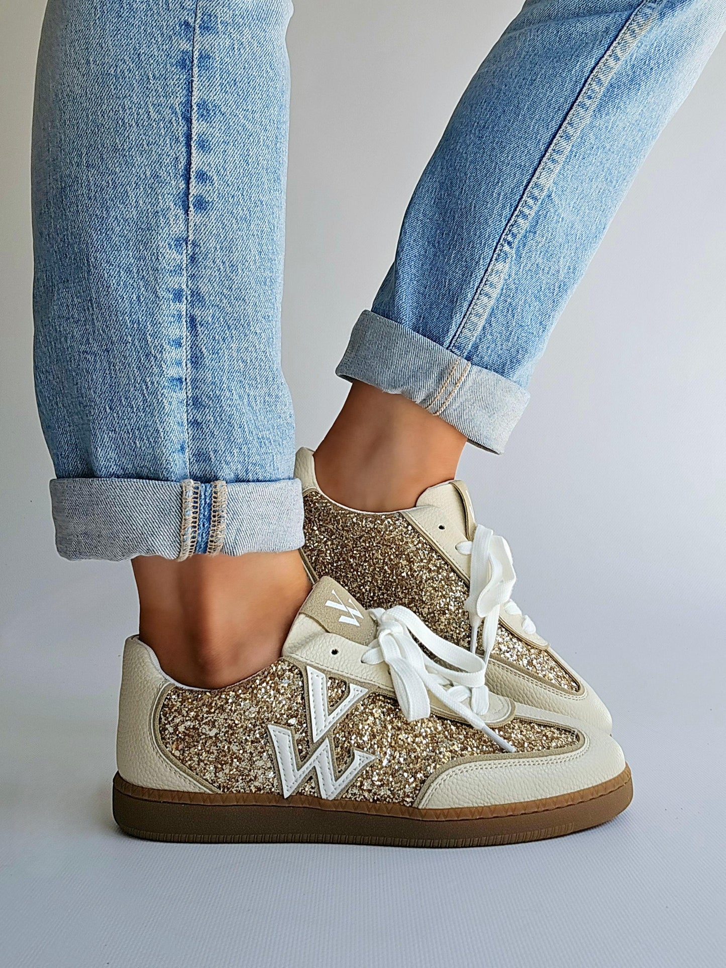 Baskets Suzanne Vanessa Wu glitter Gold