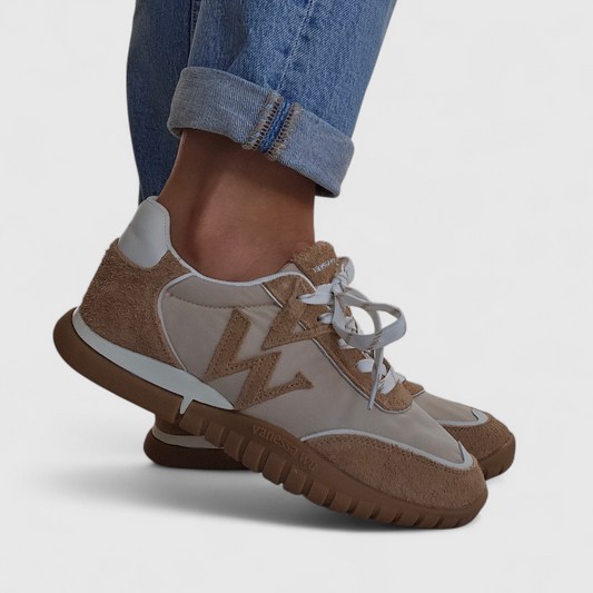 Baskets Vanessa Wu - Premium cuir - Taupe