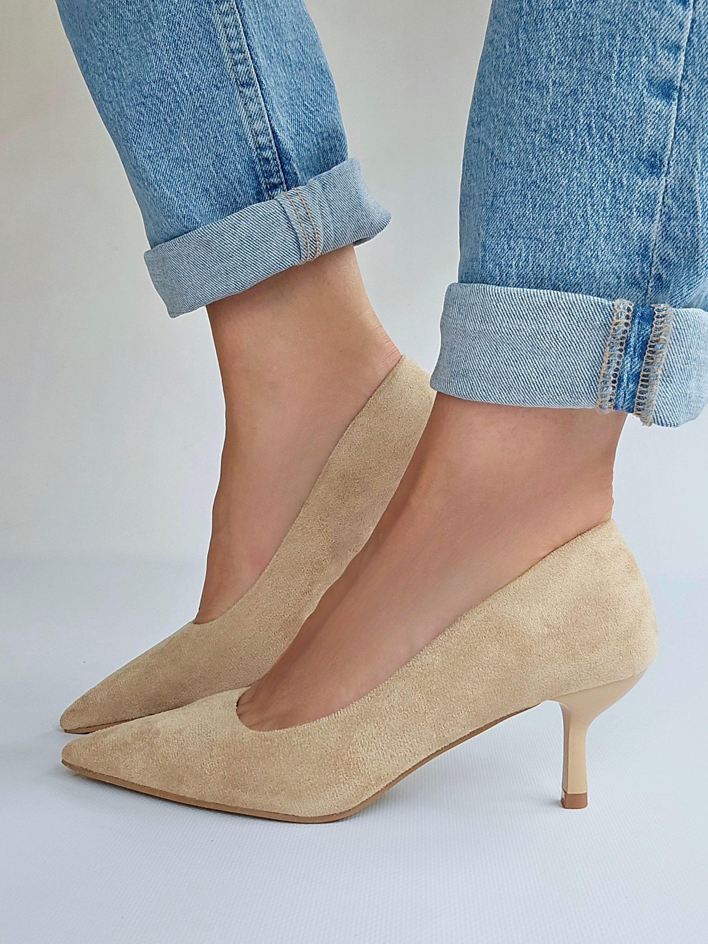 Escarpins petit talon suédine Beige