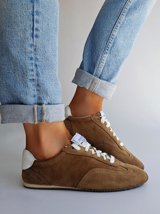 Baskets plates Corina suédine Camel