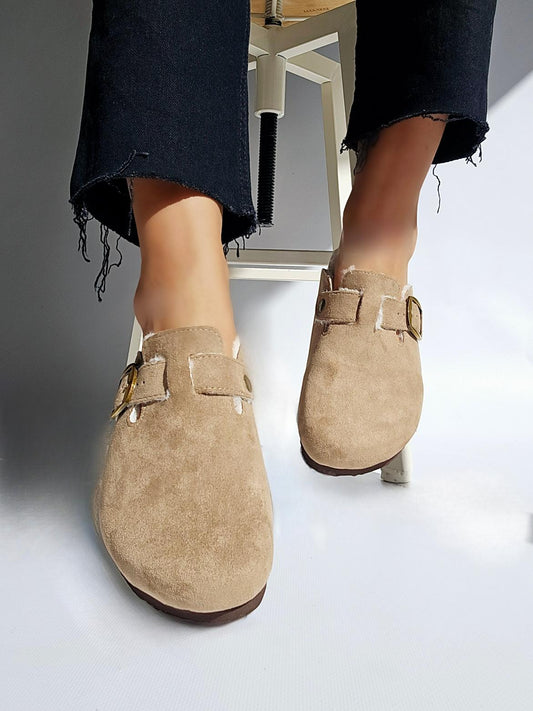 Mules sabot fourrées à boucle Taupe