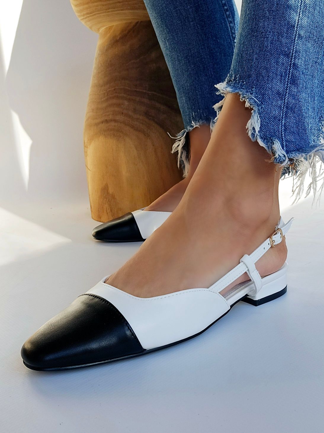 Slingback Jonak Bicolore Dhapou Jonak NIGERIAN LAW SCHOOL