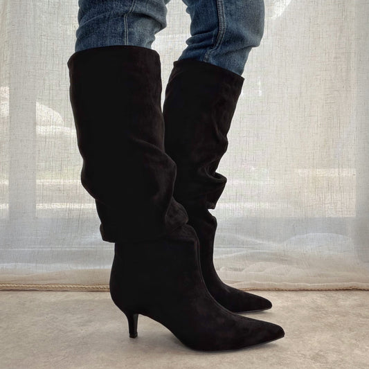 Bottes femme plissées en suédine à talon 5 cm – Noir