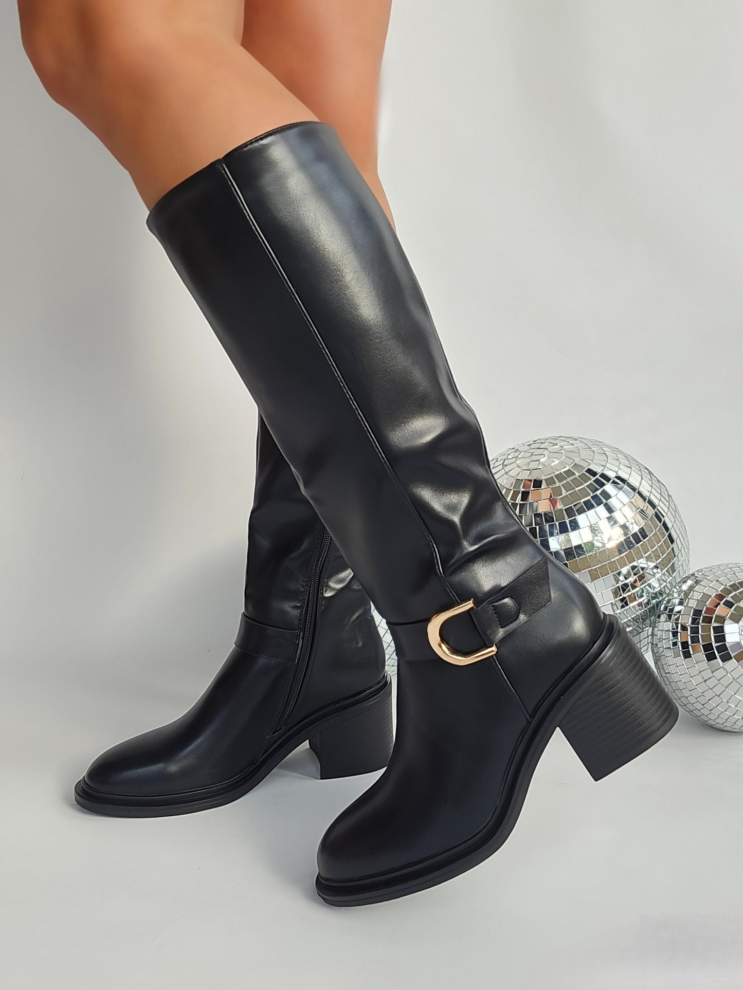Bottes bout rond à talon Noir