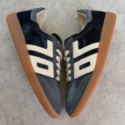 Back70 Grey Butter – Basket Femme Rétro Effet Velours