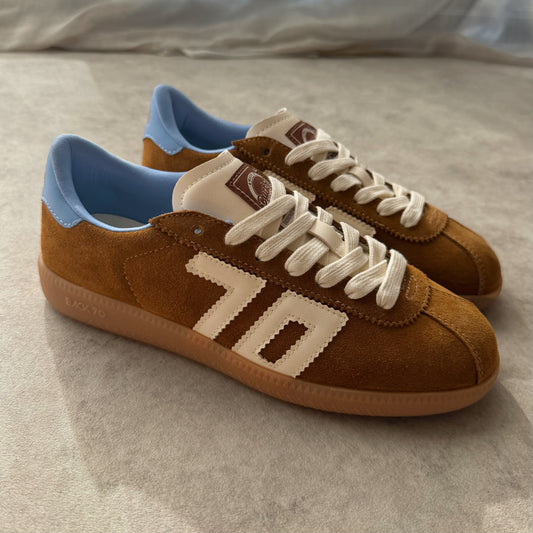 Baskets Back70 - Shelly Camel