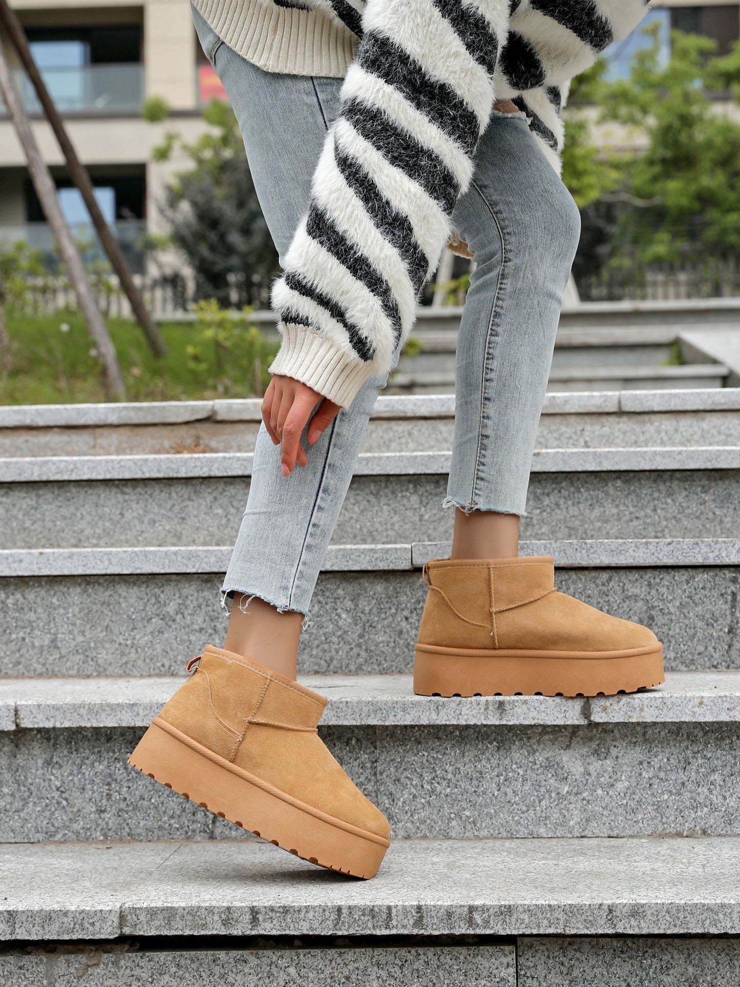 Boots platforme fourrées Camel