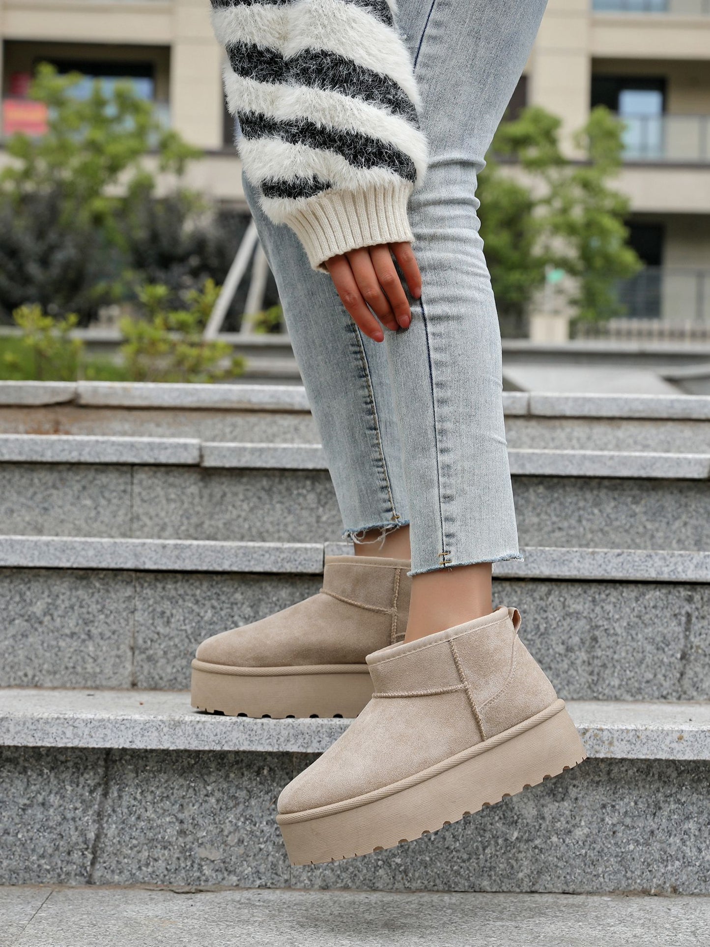 Boots platforme fourrées Beige