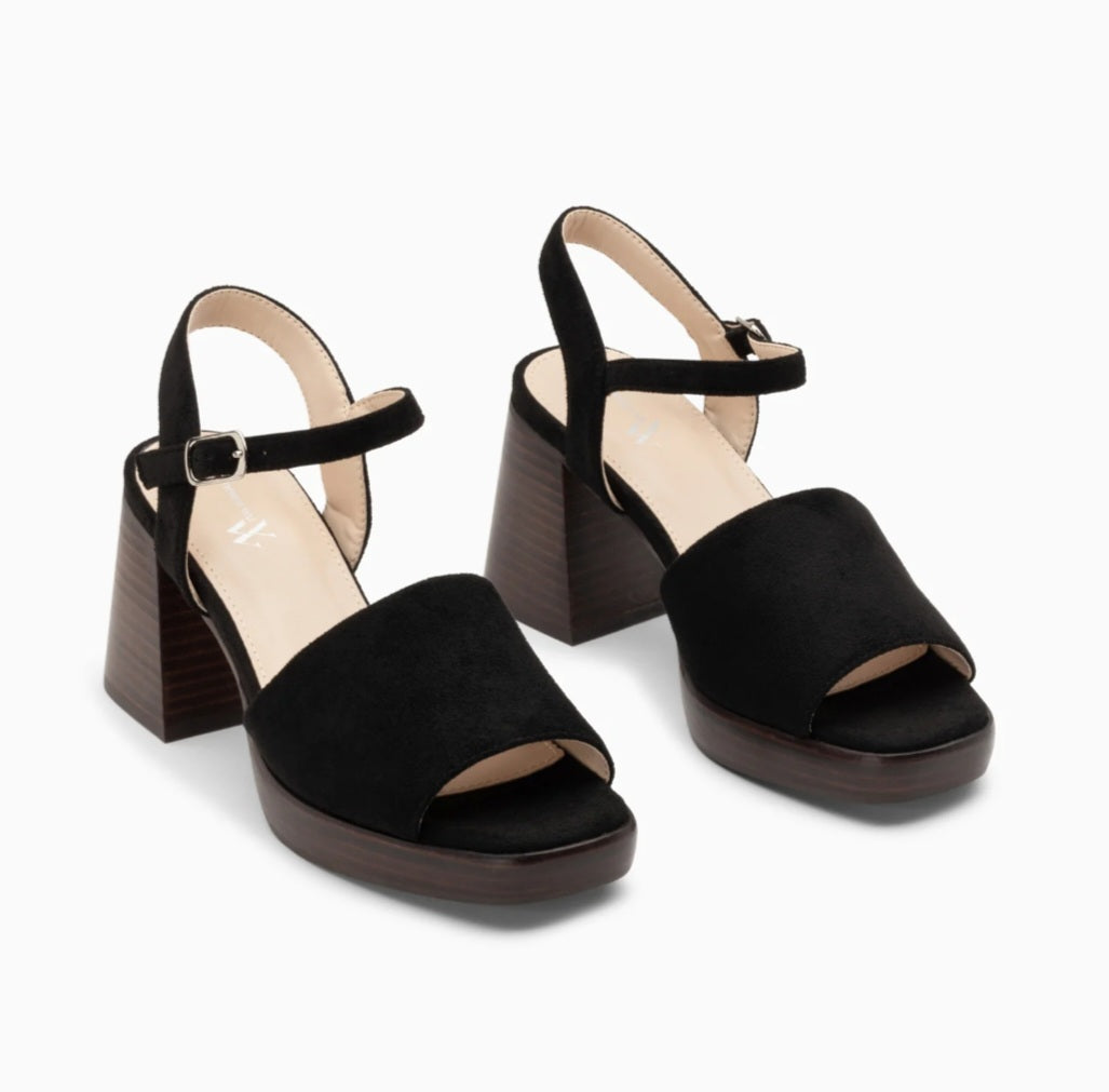 Tyrah black platform sandals with wooden heel