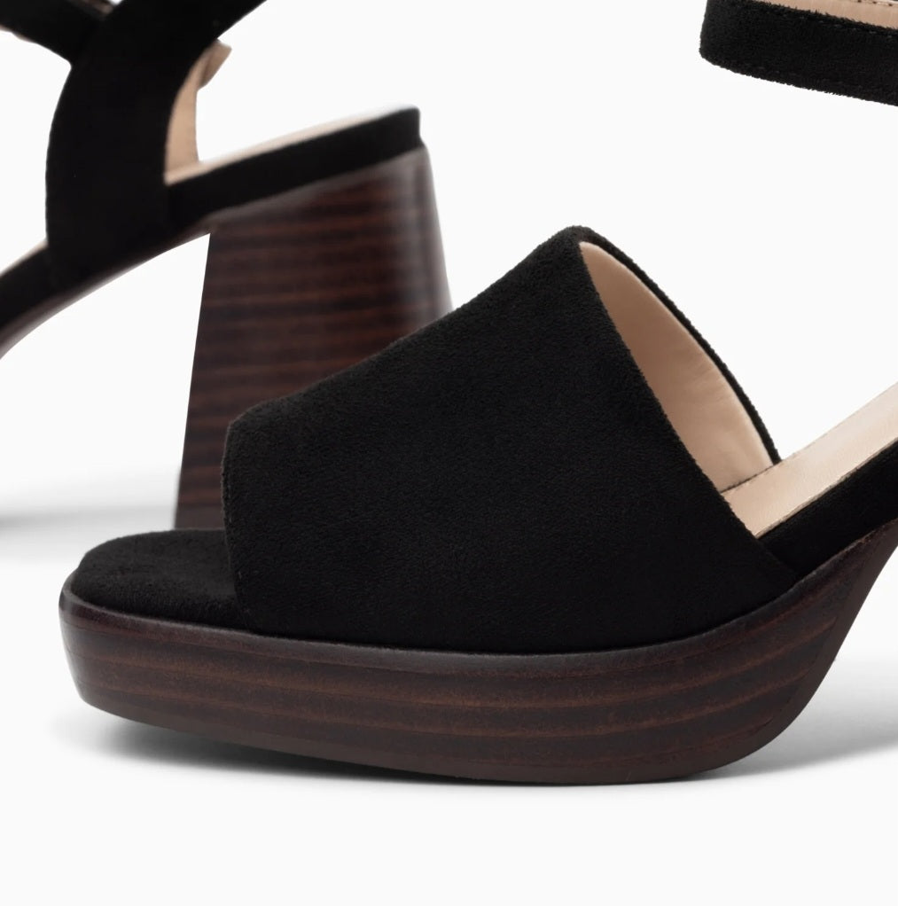 Tyrah black platform sandals with wooden heel