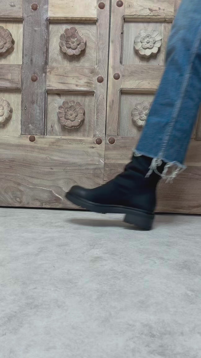 Bottines femme effet plissé Noir – Semelle crantée