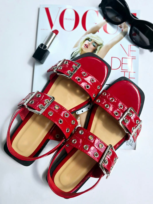 Sandales doubles sangles œillets Rouge