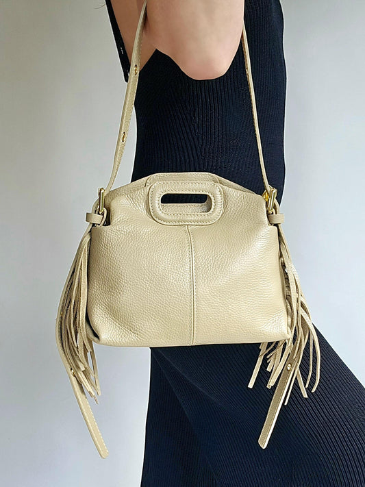 Sac frange bandouillère rivets Petit Cuir grainé Beige