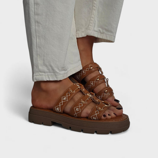 Mules à brides brodées soleil - Camel