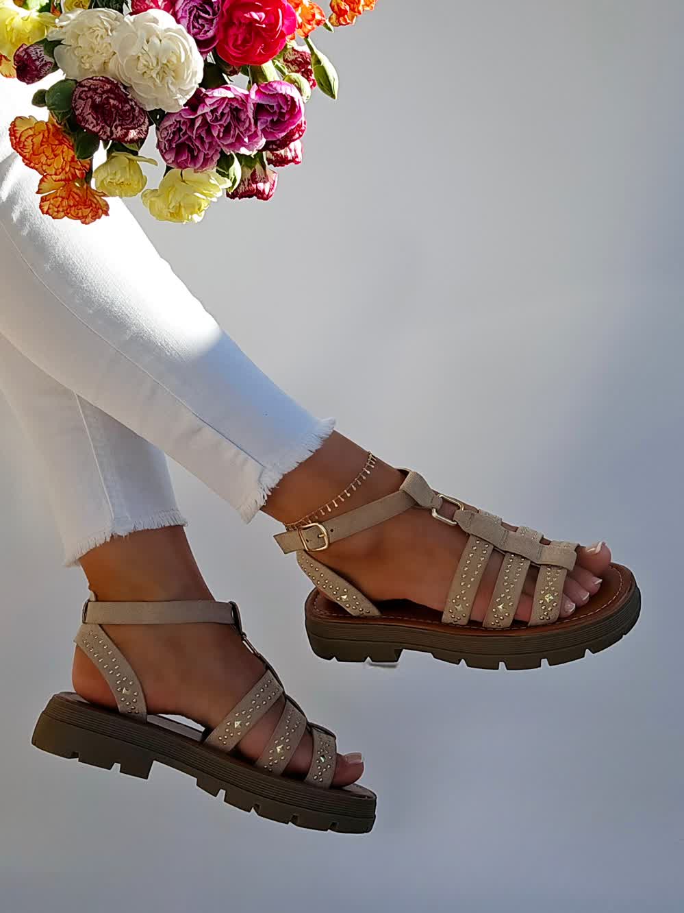 Sandales spartiates details rivets Beige