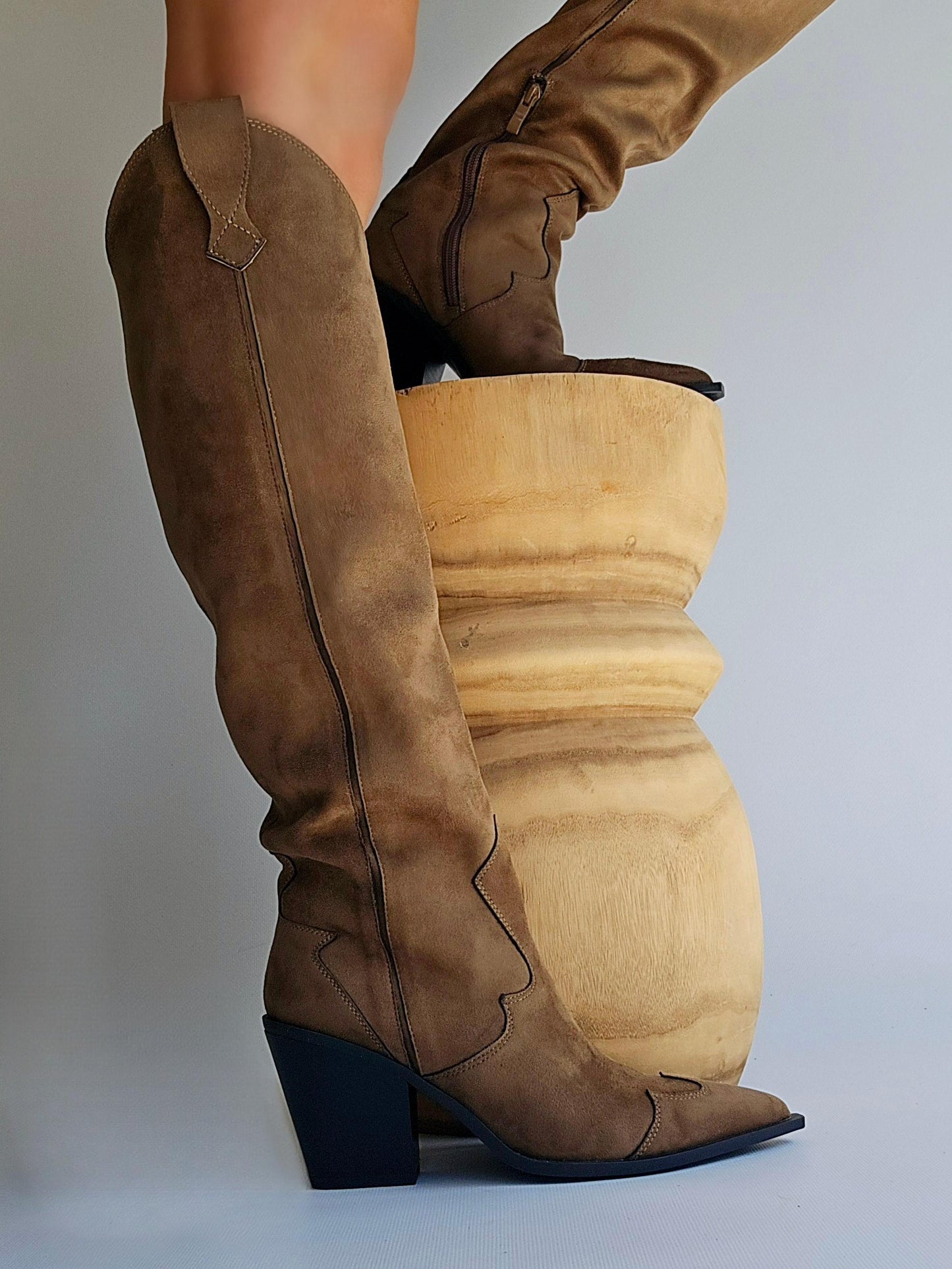 Bottes santiags haute Corina suédine Camel