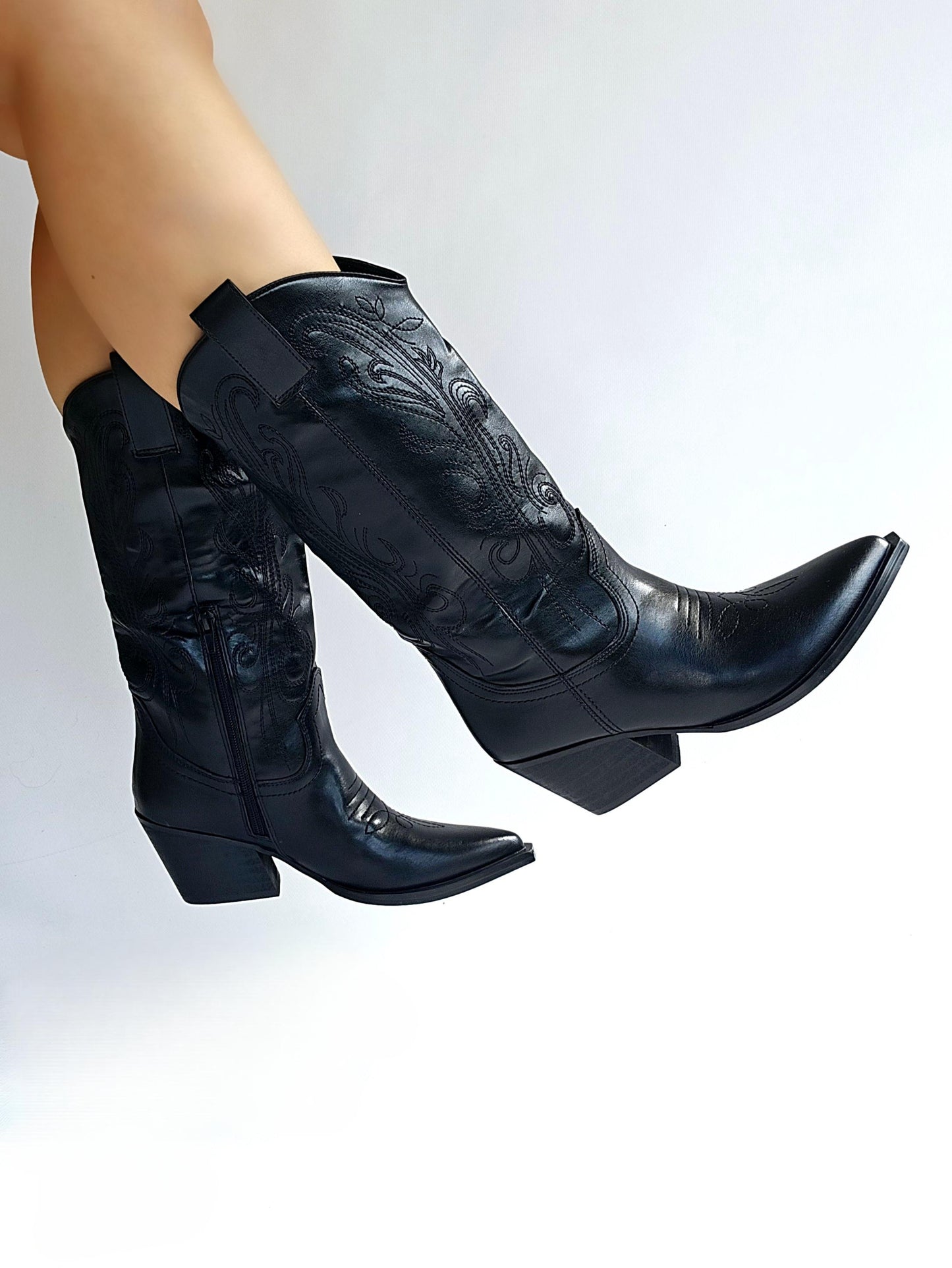 Bottines santiags Corina Noir